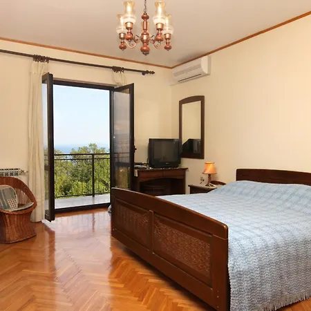 And With Parking Space Icici, Opatija - 2315 Gasthof