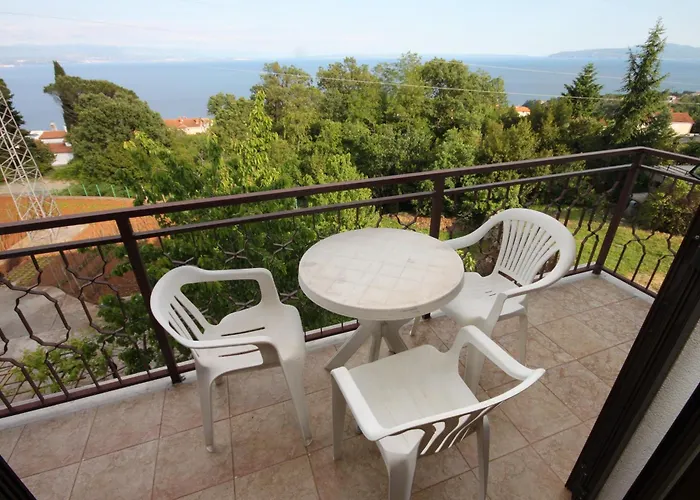 And With Parking Space Icici, Opatija - 2315 בית הארחה Ičići