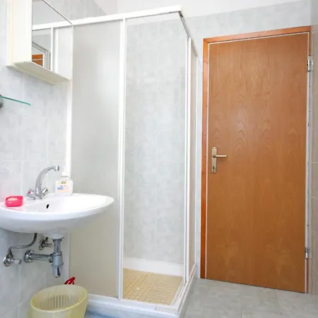 And With Parking Space Icici, Opatija - 2315 Guest house *