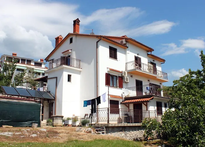 And With Parking Space Icici, Opatija - 2315 Affittacamere