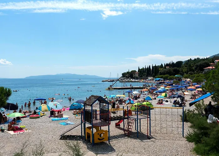 Gasthof And With Parking Space Icici, Opatija - 2315 *