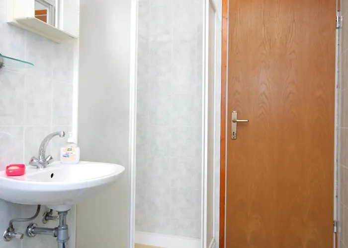 And With Parking Space Icici, Opatija - 2315 Gasthof *